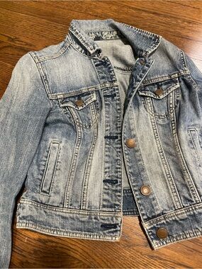 American Eagle Outfitters Light Blue Denim Jacket with Embroidered Logo